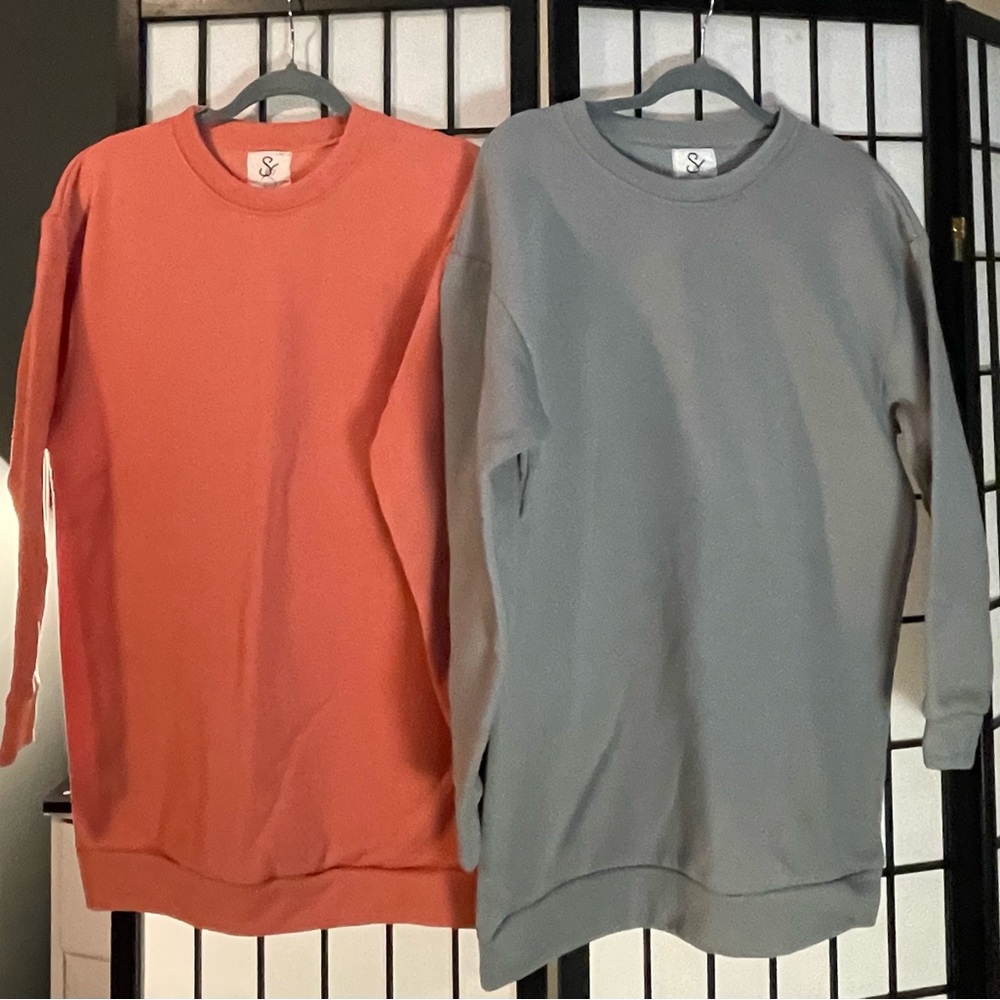 Gildan Coral and Gray Sweatshirts